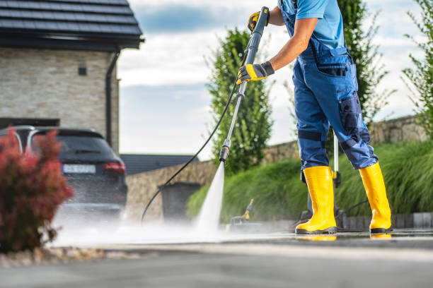 Best Driveway Pressure Washing  in Franklin Square, NY